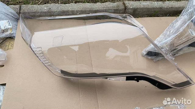 Стекло на фару Toyota Land Cruiser Prado 150