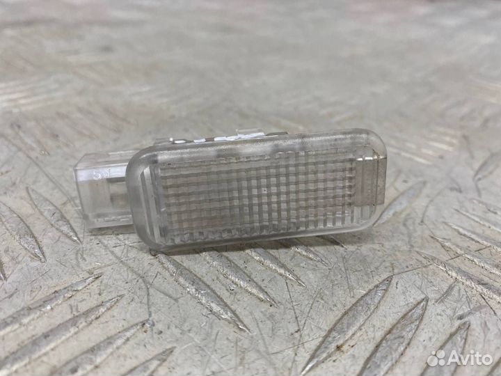 Б/У Плафон салона(обшивка салона, фонарь