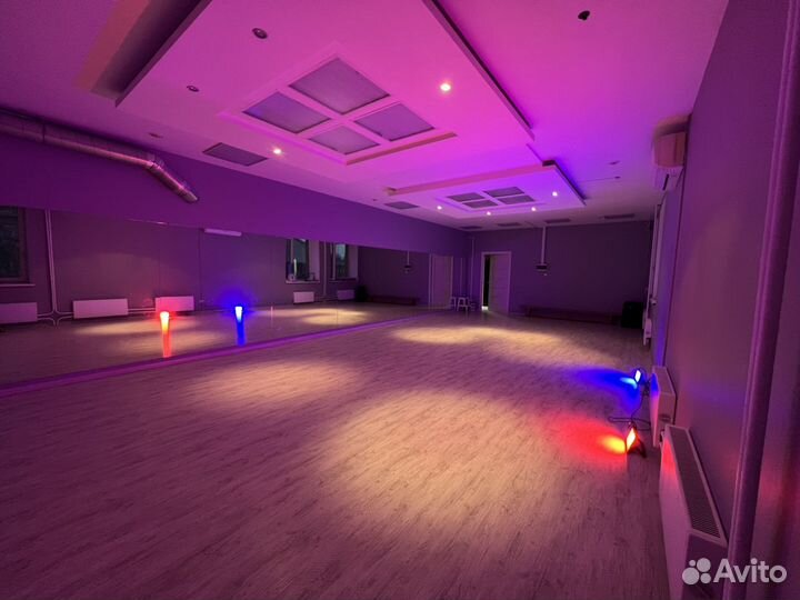 Танцевальный зал, 70 м²