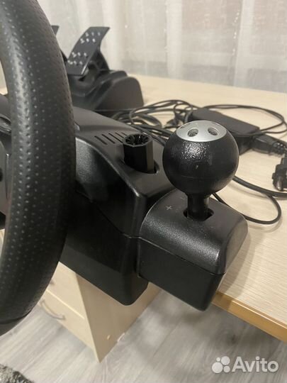 Игровой руль logitech driving force gt