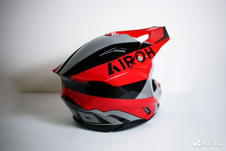 Мотошлем Airoh twist 3 king red gloss (XL)