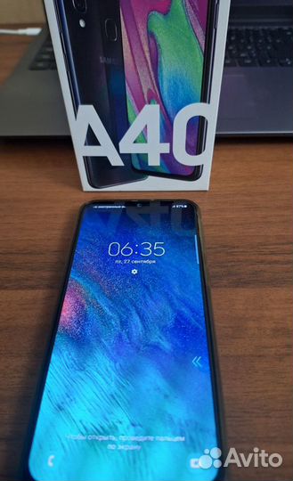 Samsung Galaxy A40, 4/64 ГБ