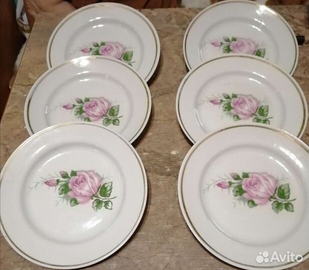 Тарелки фарфоровые времён СССР