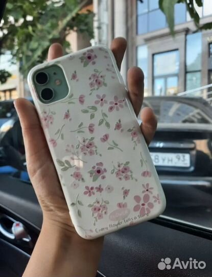 Чехол на iPhone 11