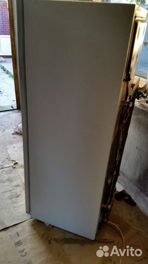 Отличное состояние со стеклянной дверью холодос