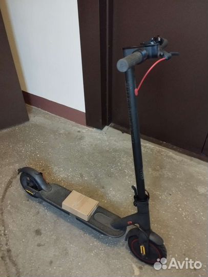 Xiaomi mijia M365 PRO электросамокат