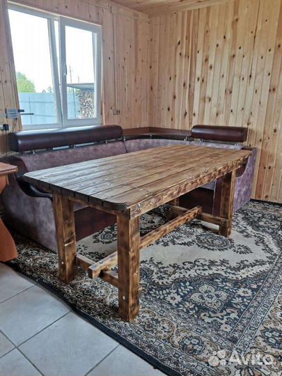 Стол деревянный в наличии