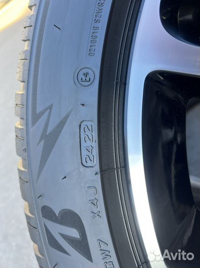 Колеса на Bentley Bentayga R21 оригинал