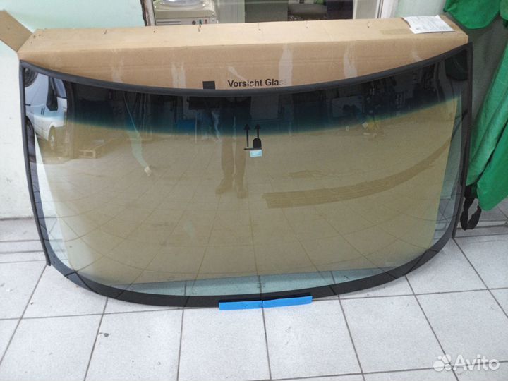 Стекло лобовое Chevrolet Express / GMC Savana