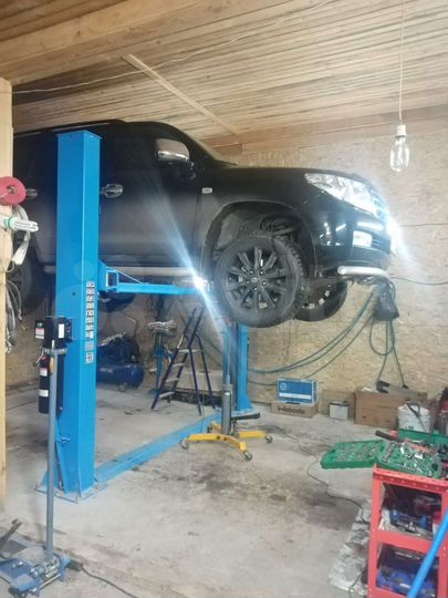 Гараж, > 30 м²