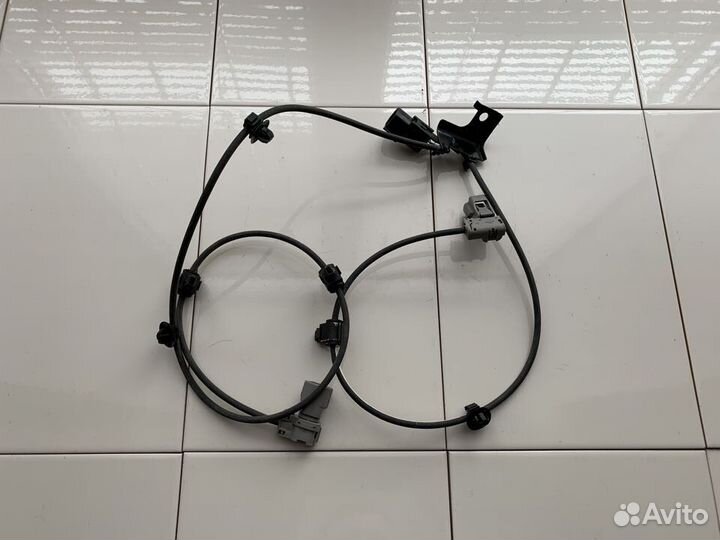 Датчик ABS Toyota Hilux GGN15 895160K010