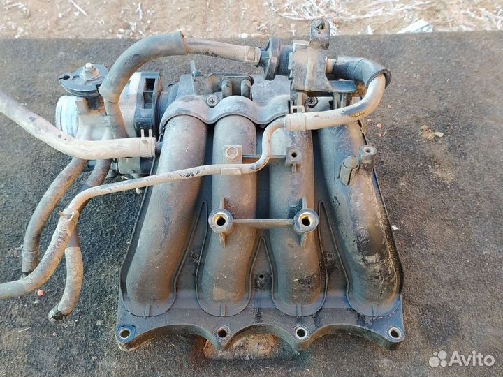 Впускной коллектор kia cerato 1,1.6