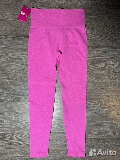 Спортивная женская одежда