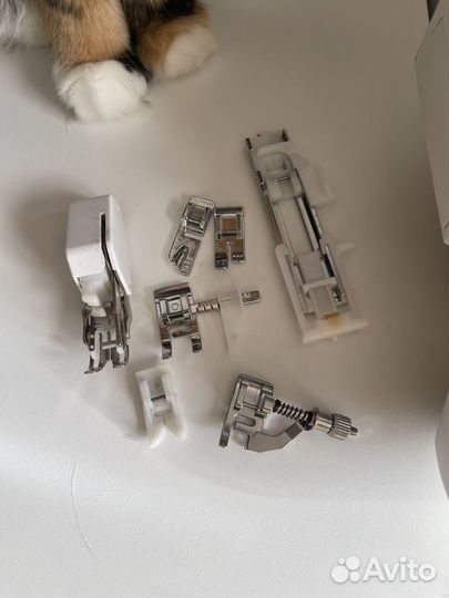 Швейная машина Janome w23u