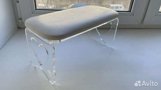 Подставка для рук клиента маникюр