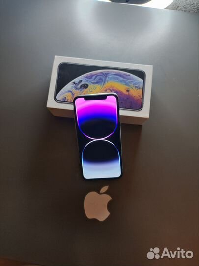 iPhone Xs, 64 ГБ