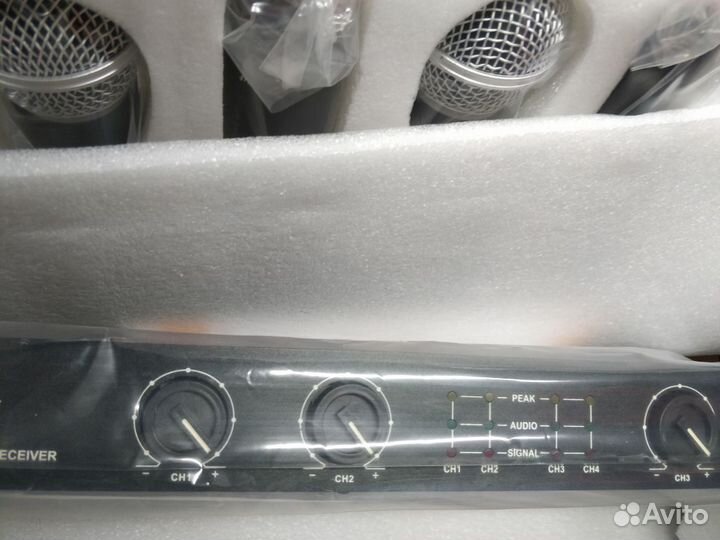 Вокальная радиосистема Arthur Forty AF-104