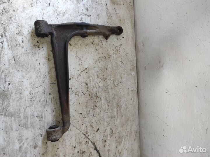 Рычаг передний правый нижний vw transporter t4 т4