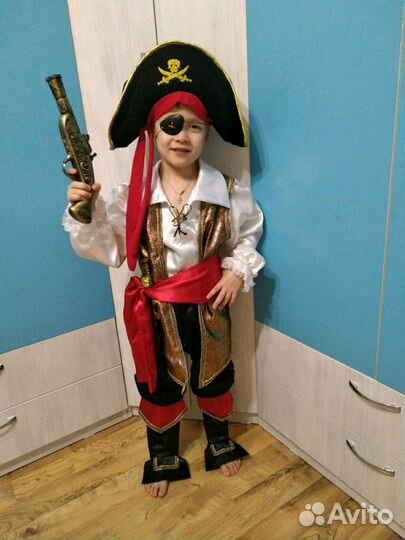 Прокат новогодний костюм Пират