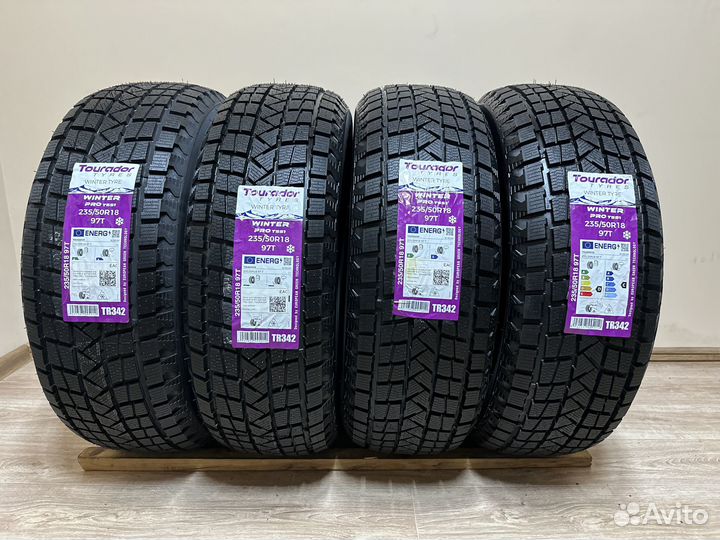 Tourador Winter Pro TSS1 235/50 R18 108V
