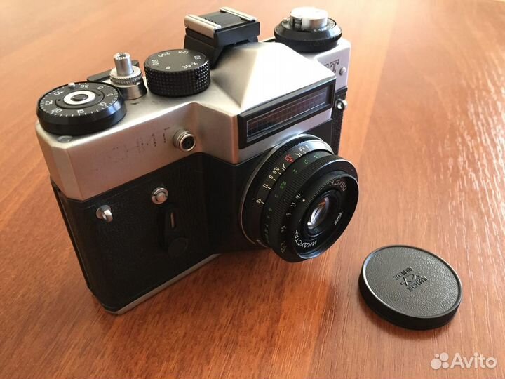 Продам Фотоаппарат Зенит ет