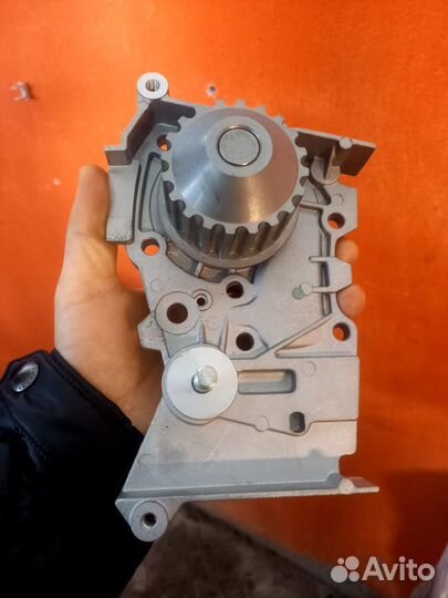 Запчасти на renault