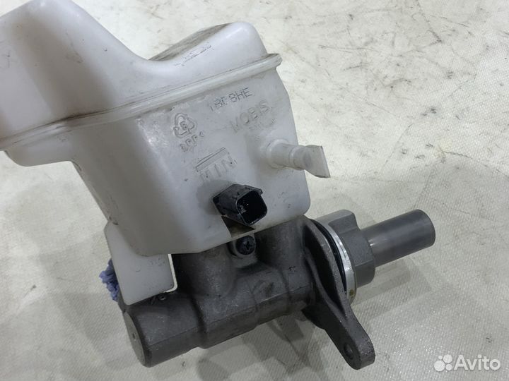 Главный тормозной цилиндр KIA K5 DL3