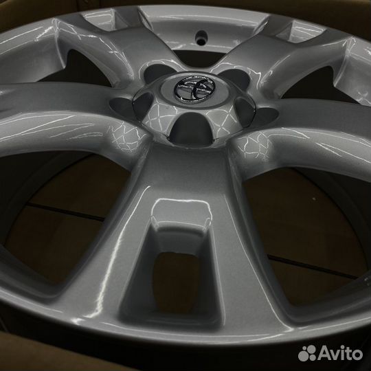 Диски новые 17 дюймов 5/114,3