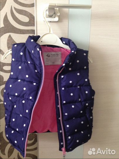Почти новая желедка на девочку. Размер 80