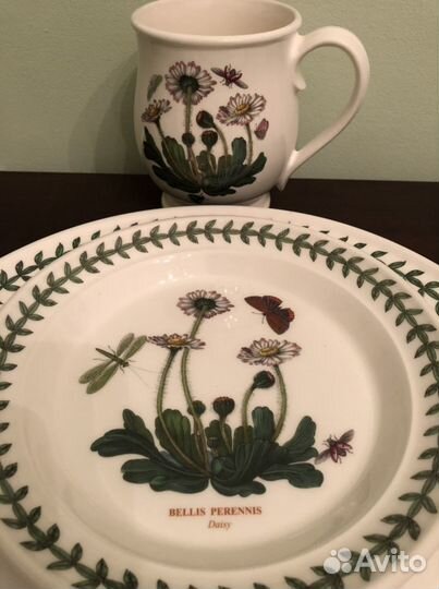 Столовая тарелка, десертная и кружка