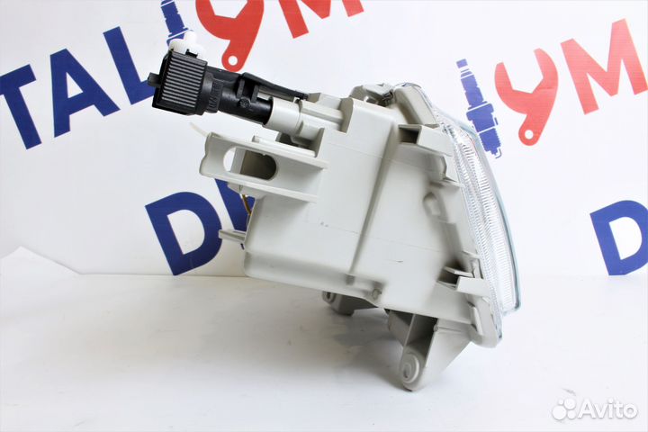 Фара основная правая (Renault)