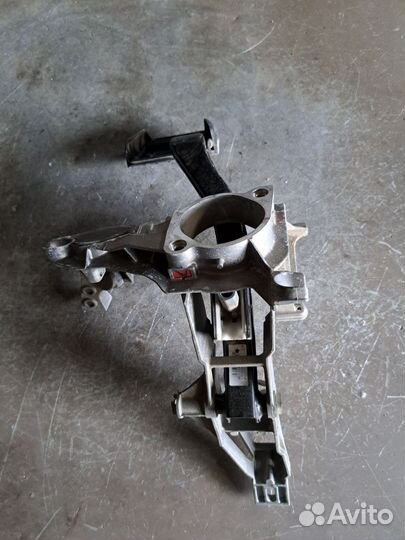 Педаль тормоза кронштейн Audi A6 C6