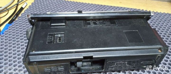 Кассетная магнитола Sanyo 1950