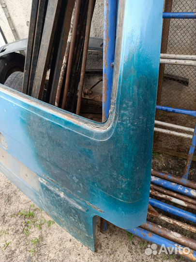 Задняя дверь на volkswagen transporter t4