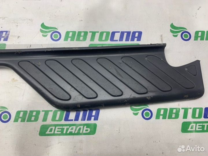 Накладка бампера задняя Nissan Navara пикап дизель