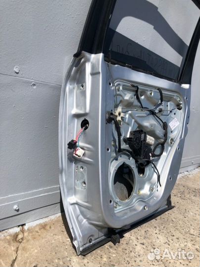 Дверь задняя правая Volkswagen Passat B5