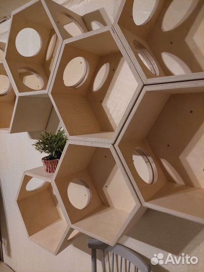 Настенная полка(домик) для кошки