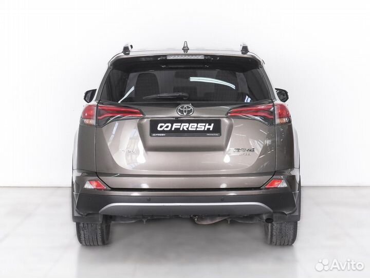 Toyota RAV4 2.2 AT, 2018, 118 326 км