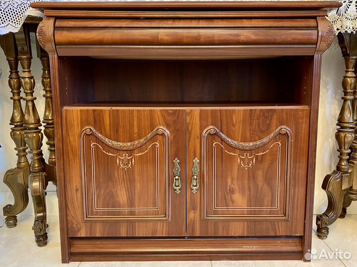 Тумба под тв