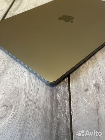 Apple MacBook Pro 13 M2 2022 512gb 95% Идеал
