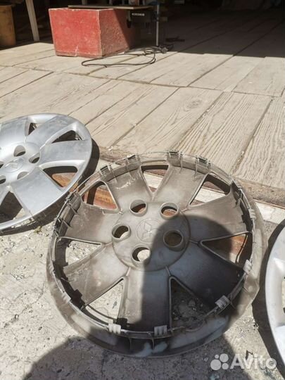 Колпаки на mitsubishi r15 ориганал