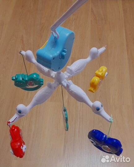 Мобиль на кроватку музыкальный