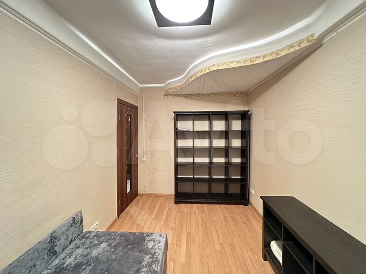 2-к. квартира, 46 м², 1/10 эт.