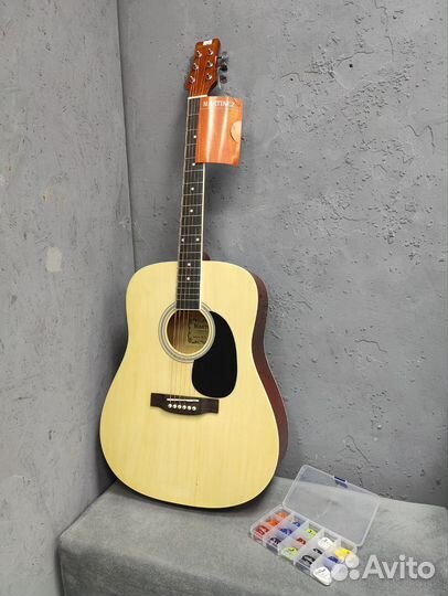 Гитара Martinez