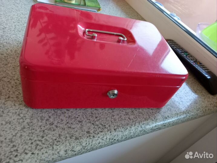 Сейф домашний