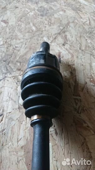 Привод передний левый Mitsubishi Lancer 10 4B11