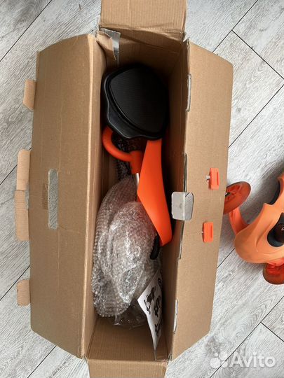 Самокат беговел 3 в 1 с ручкой