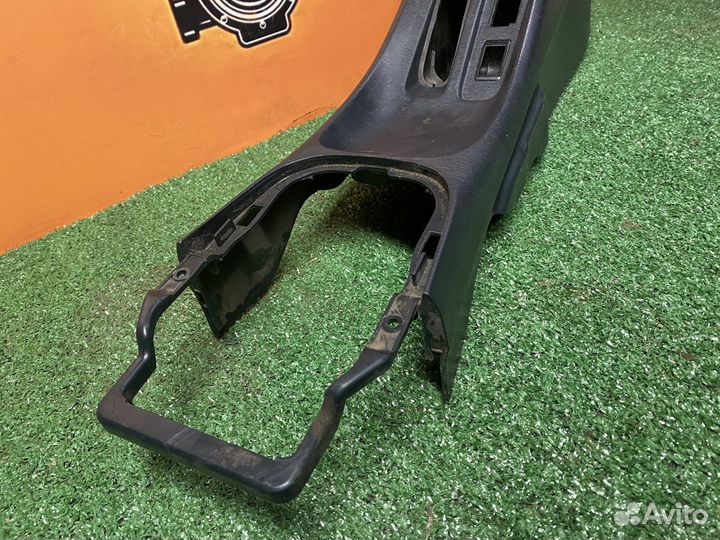 Подлокотник Nissan Almera classic