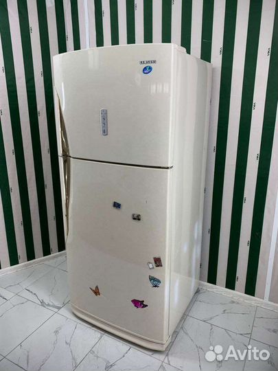 Холодильник бу с гарантией широкий Самсунг бежевый
