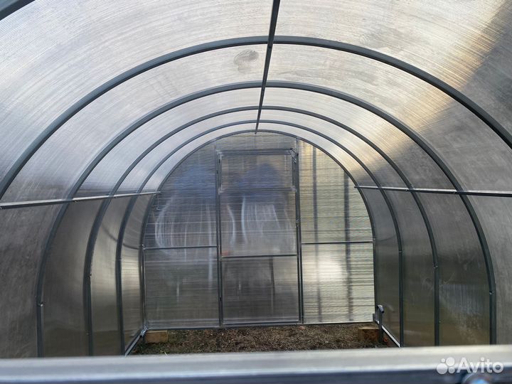 Теплица j-6244